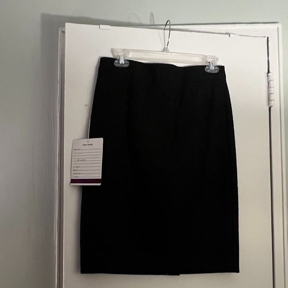 Black Lace Skirt!